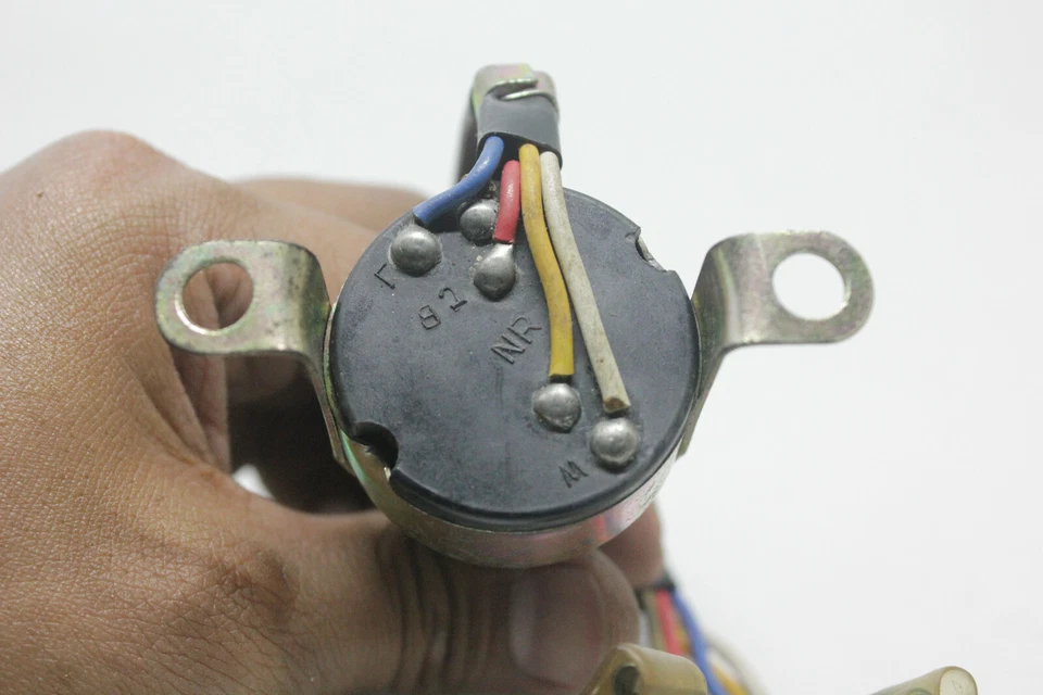 Interruptor principal de encendido YAMAHA 100 YL1 L1 YL1E YL3 NUEVO EN STOCK Foto 4 de 4