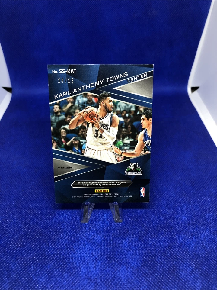 Karl-Anthony Towns 2016/17 SPECTRA KARL ANTHONY TOWNS  AUTO 24/25 Prizm - Image 2 of 2