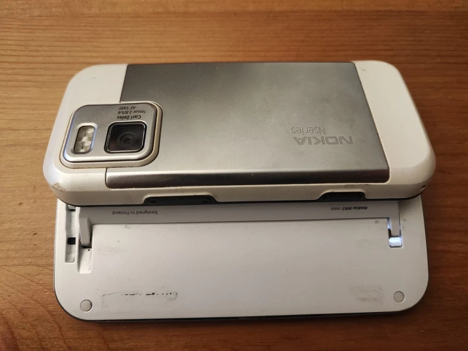 Nokia N97 Mini - mit ladenkab. (Asian Version) - Bild 4 von 4