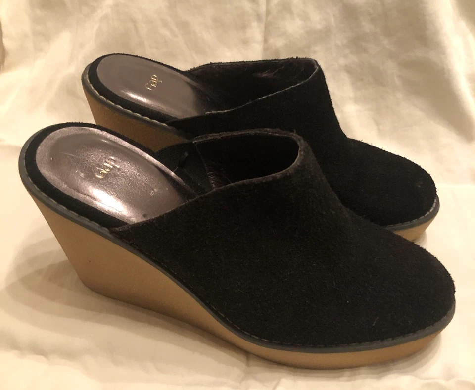 GAP Mujer Talla 7 Mula Negro Gamuza Cuero Informal Sin Cordones Bloque de Goma Tacón de Cuña Foto 2 de 4