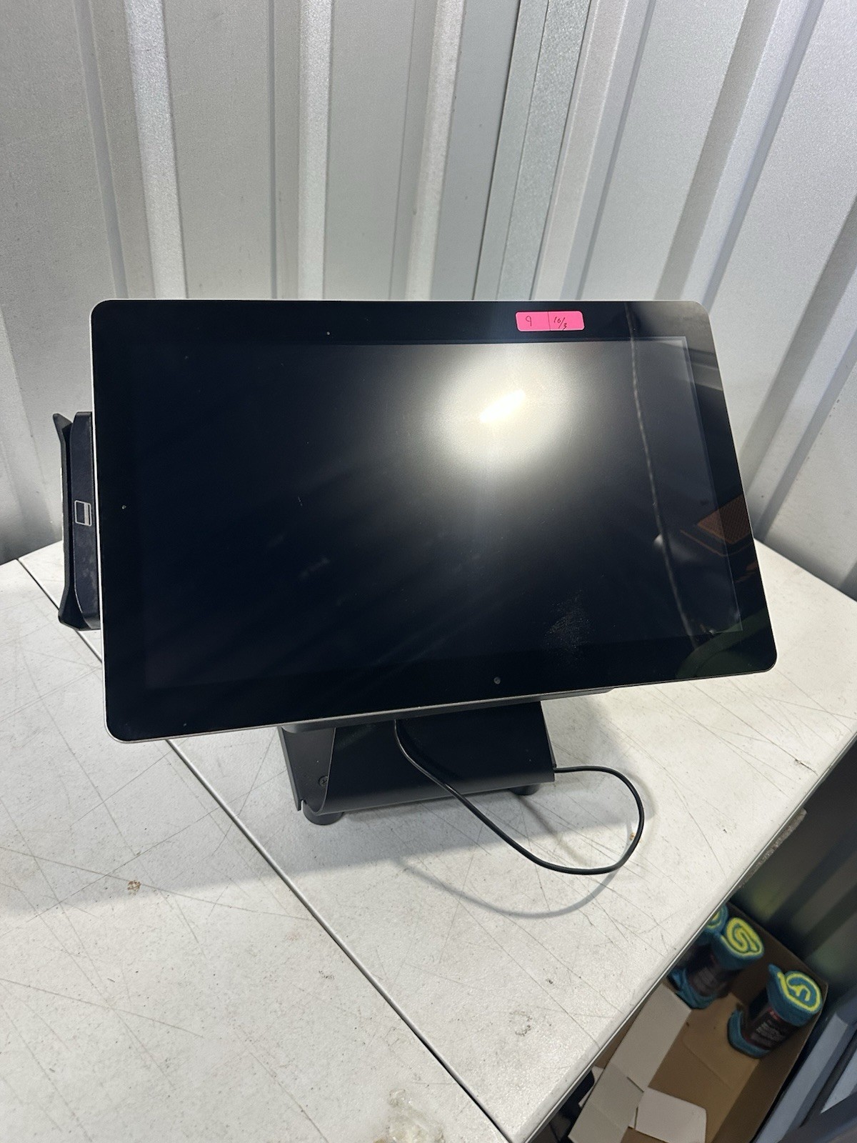Elo Touchscreen POS Terminal I-Series 900-758-S Powers On Parts Repair