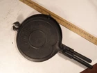 Antique cast iron Griswold New American No 8 waffle iron, no base ring