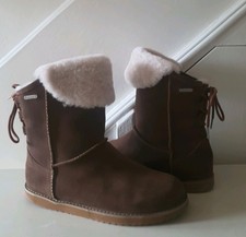 EMU Australia Size 8/42  Birdwood Suede Leather  Sheepskin  Waterproof  Boots.