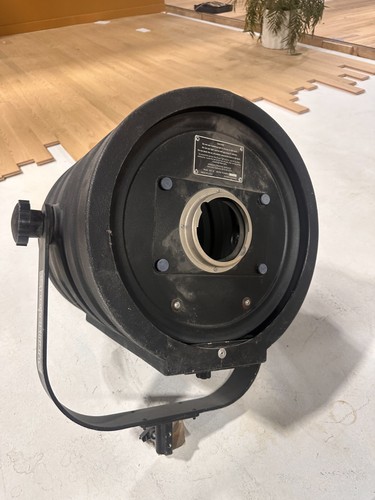 14" Fresnel Spot,  Light Weight, Speedotron