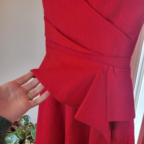 BCBG MAXAZRIA wunderschönes rotes trägerloses wandelbares Homecoming Ballkleid, Größe 2  - Bild 6 von 17