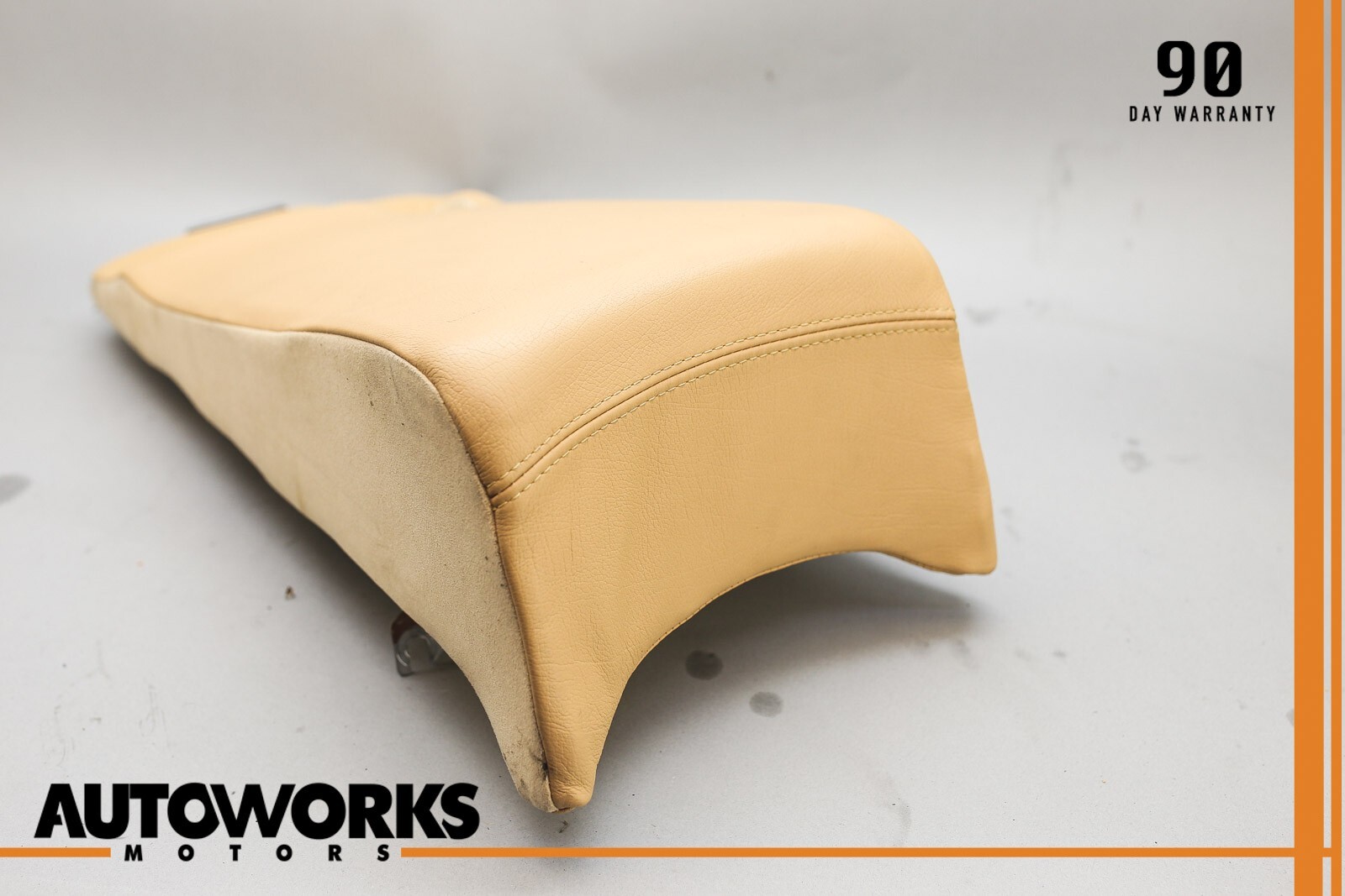 04-08 Maserati Quattroporte M139 Rear Center Lower Seat Cushion Armrest OEM