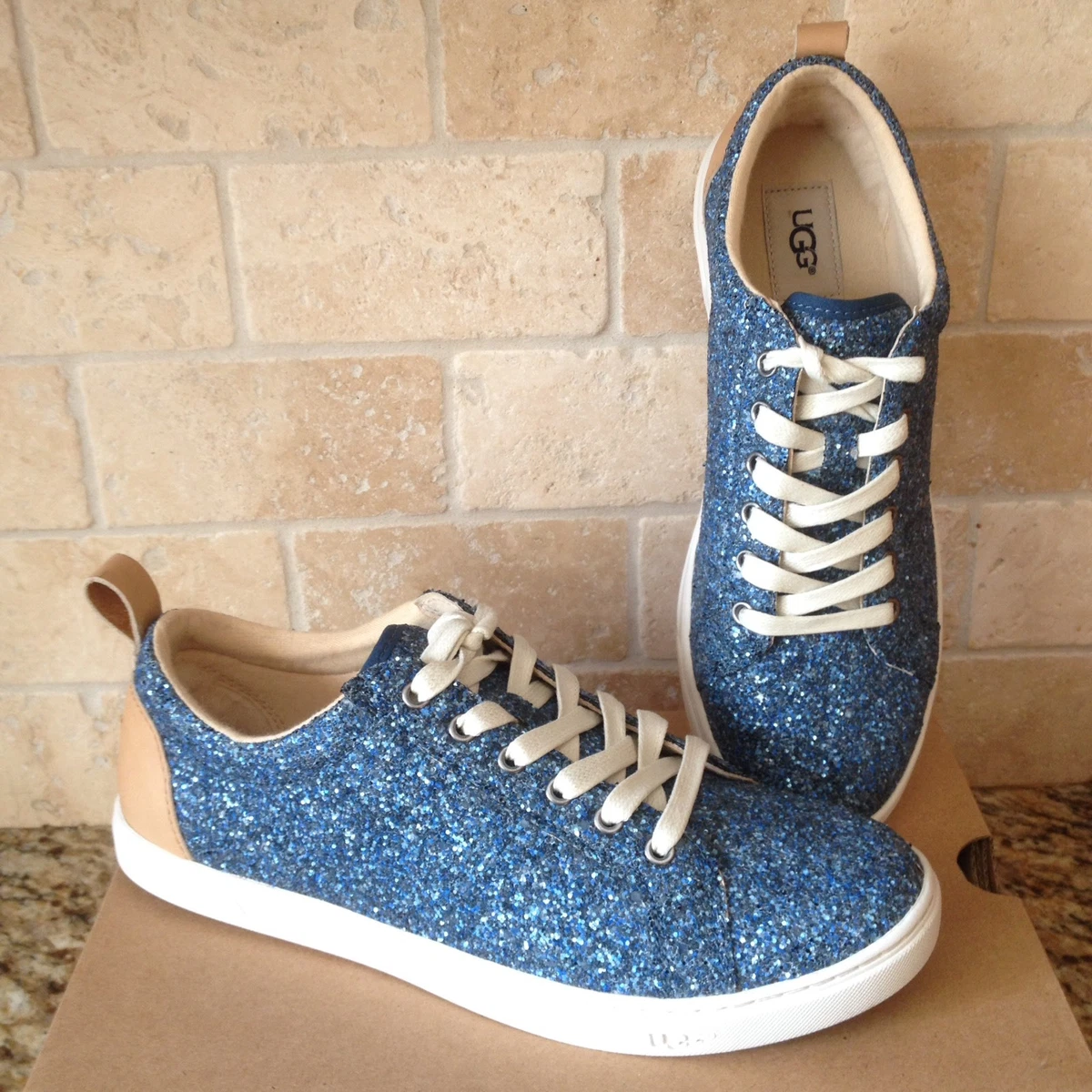Low top best sale blue uggs