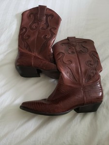 nine west cowboy western boots