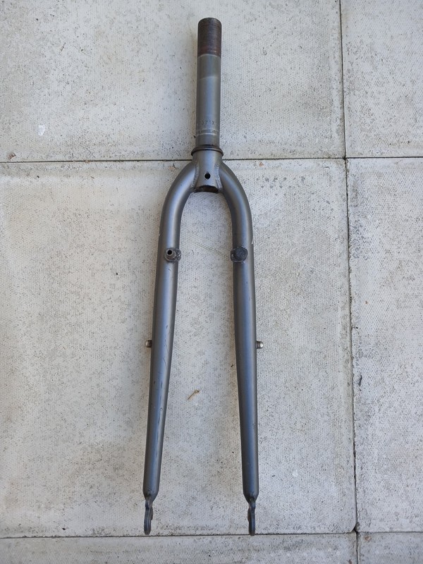 1 1/8 Steel Fork Calliper Threaded Steerer