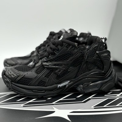 Size 35 - Balenciaga Runner Sneaker ' Triple Black ' | BRAND NEW