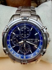 Seiko V172-0AJ0 Solar Chronograph - Blue Dial  Stainless Steel   Runs Great 