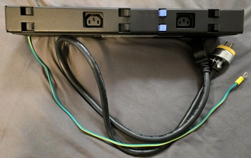Dell PDU AP6020 13x C13 Outlets L5-20P input cable 100-120VAC 1Ø 16/20A 1T890 - Picture 3 of 5
