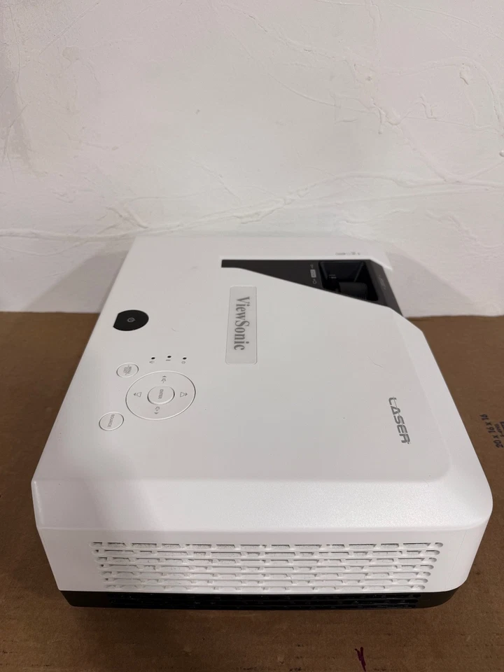 ViewSonic LS700‑4K 4K UHD Laser Projector – Home Theater / Laser Phosphor Projec - Image 2 of 4