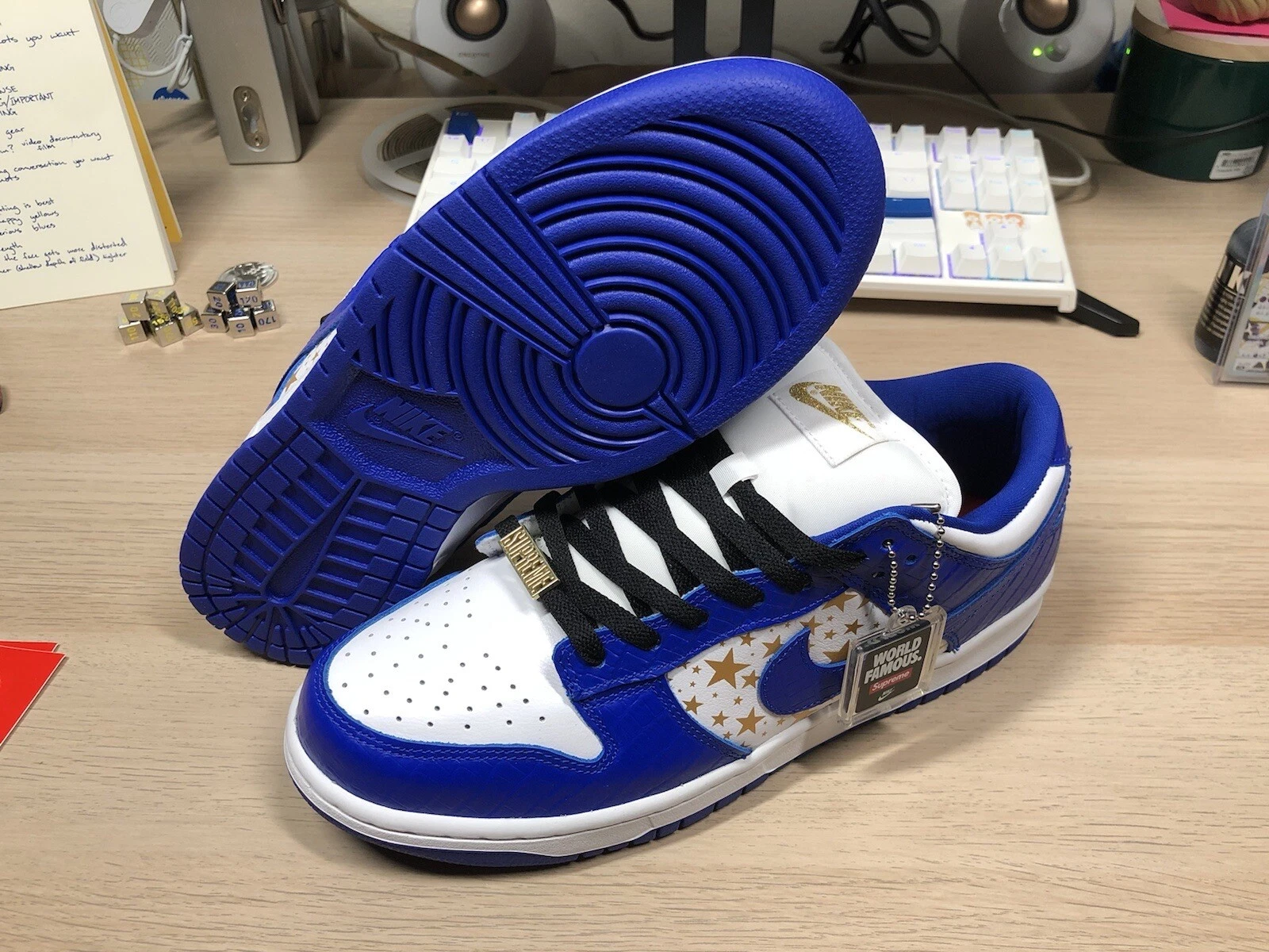 Taille 9   Nike SB Dunk Low Supreme Stars Hyper Royal 2021