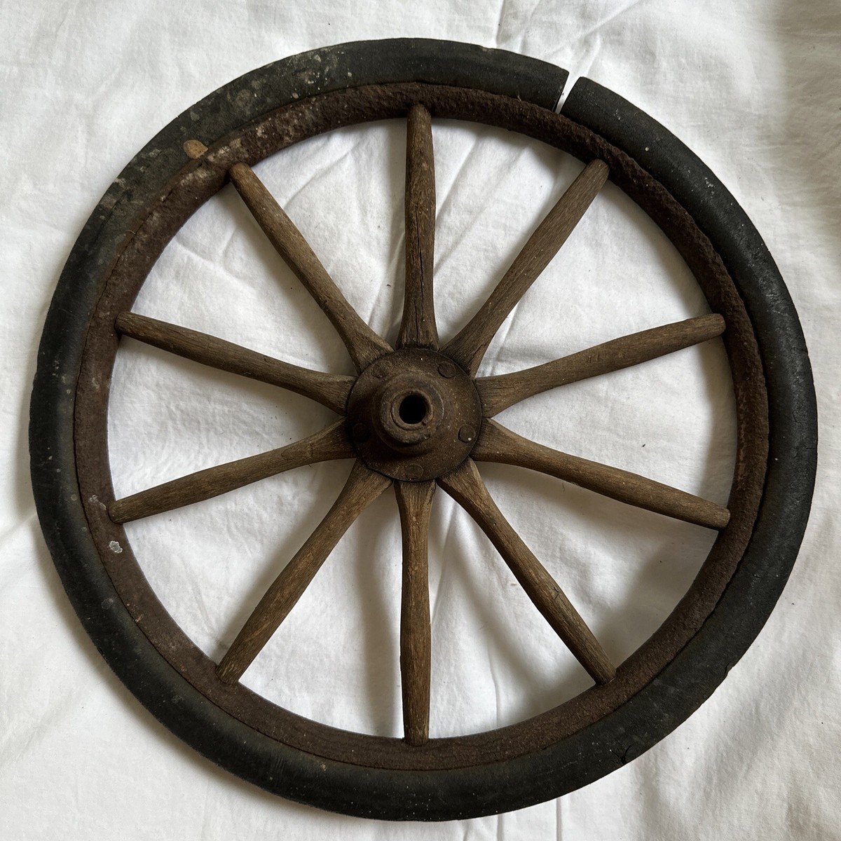 Antique Vintage Primitive Spoke Wooden Wagon Carriage Cart