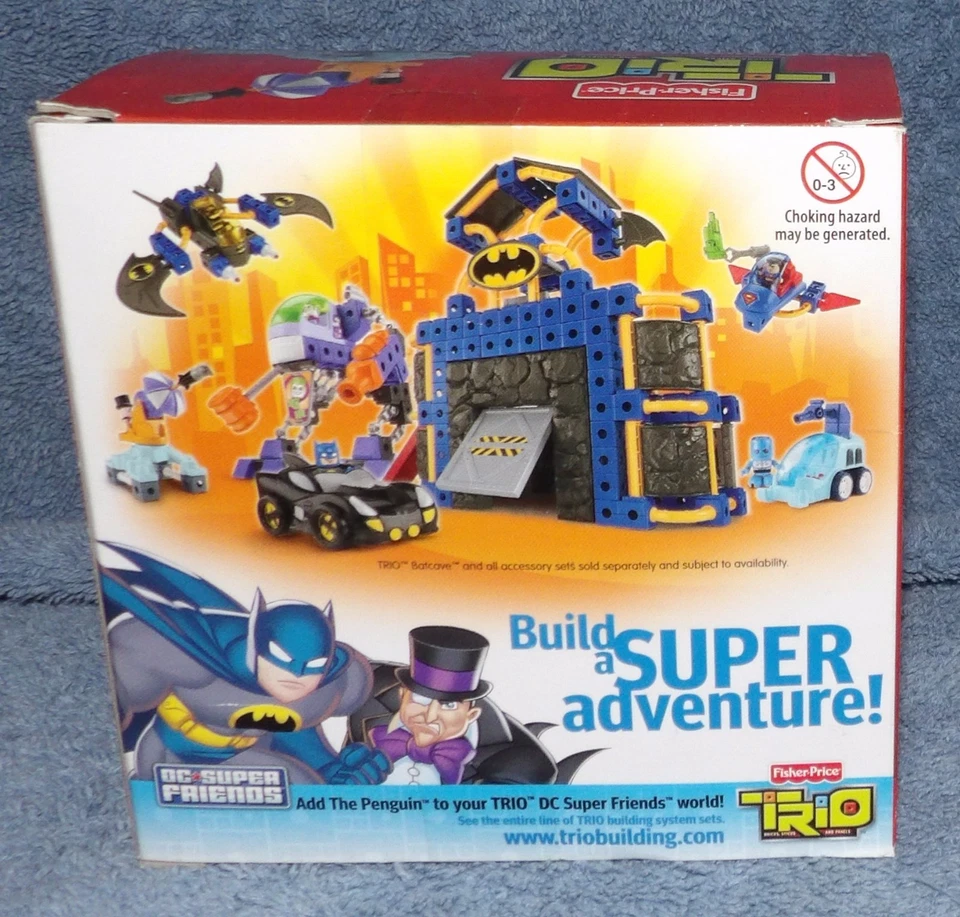 FISHER PRICE TRIO DC SUPER FRIENDS THE PENGUIN & UMBRELLA CANNON SET - Image 2 of 4