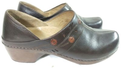 dansko summer clogs