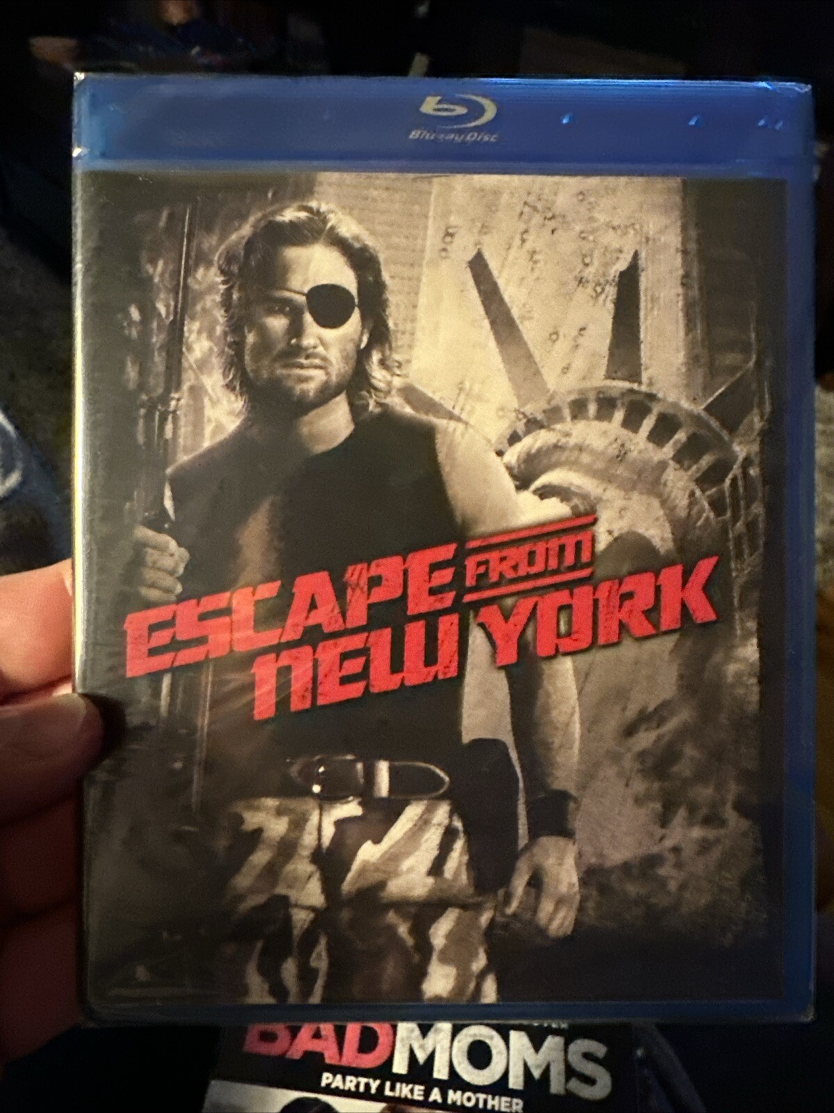 Escape from New York (Blu-ray + DVD, 1981) John Carpenter Kurt Russell