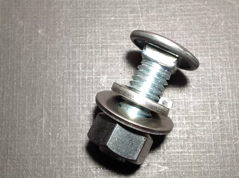 4 piezas 7/16-14 x 1-3/8" acero inoxidable tapado cabeza parachoques pernos tuercas arandelas Chevy Foto 2 de 4