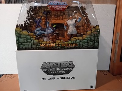 MO-LARR vs SKELETOR - Masters Of The Universe Classics MOTUC 2010 He-Man Eternia
