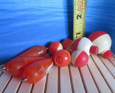 VINTAGE 9 Assorted Bobbers Round/Oblong Style Red/White/Yellow Set Of 9 Bobbers