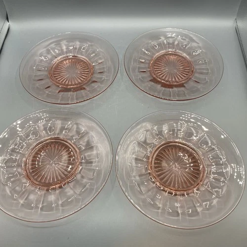 Vintage Set 4 Pink Depression Glass 7.25” Footed Plates - Starburst Center