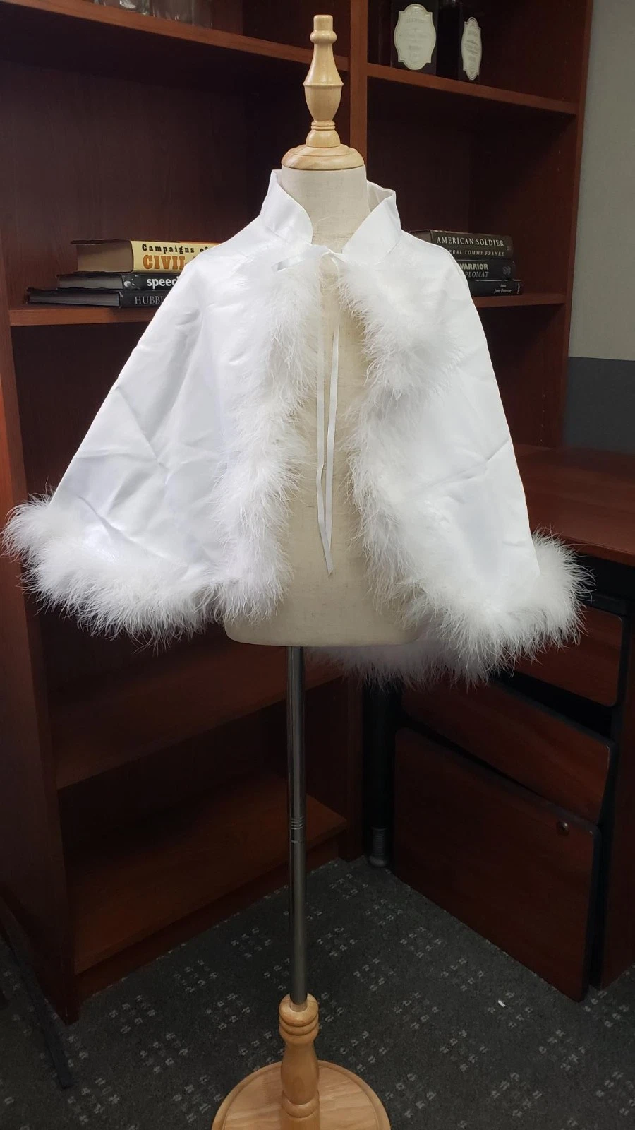 Girls White Faux Fur Trim Cape Poncho Vintage Sweet Pea & Lilli Holiday Shawl