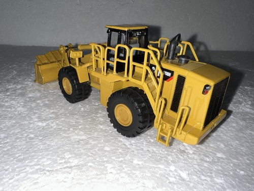 Norscot Scale Models, 1:64 Scale, Caterpillar 988H Wheel Loader, Item# 55222 - Picture 6 of 17