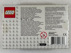 LEGO Space Classic Spaceman Minifigure Set #5002812 LEGO 2014 Exclusive