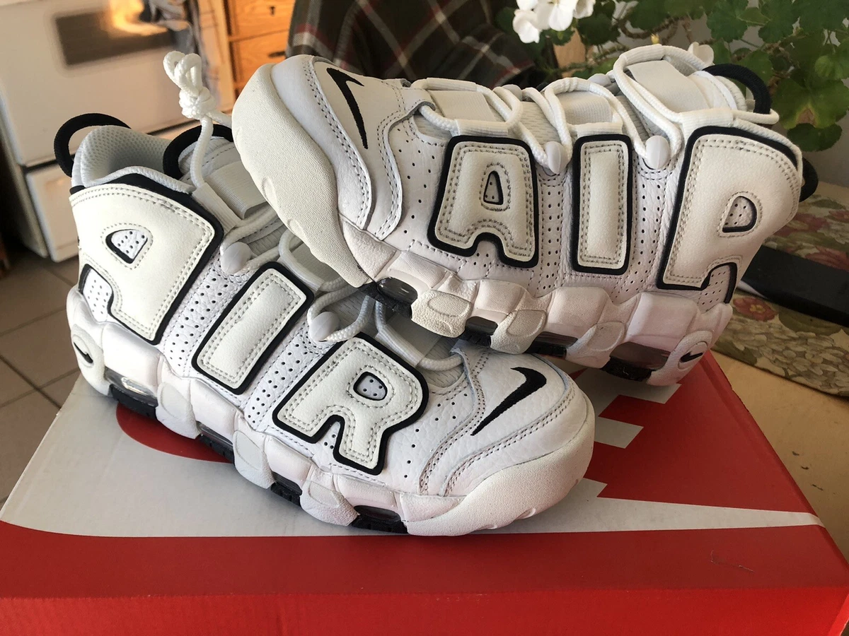 Nike uptempo shop woman