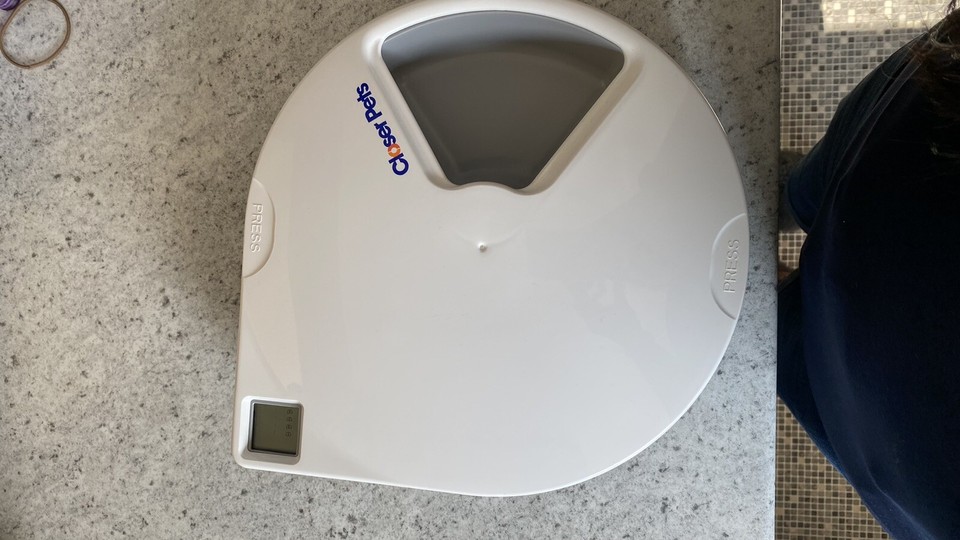 NEW Cat Mate C500 Automatic Pet Feeder DIGITAL DISPLAY Timer 5 Bowls