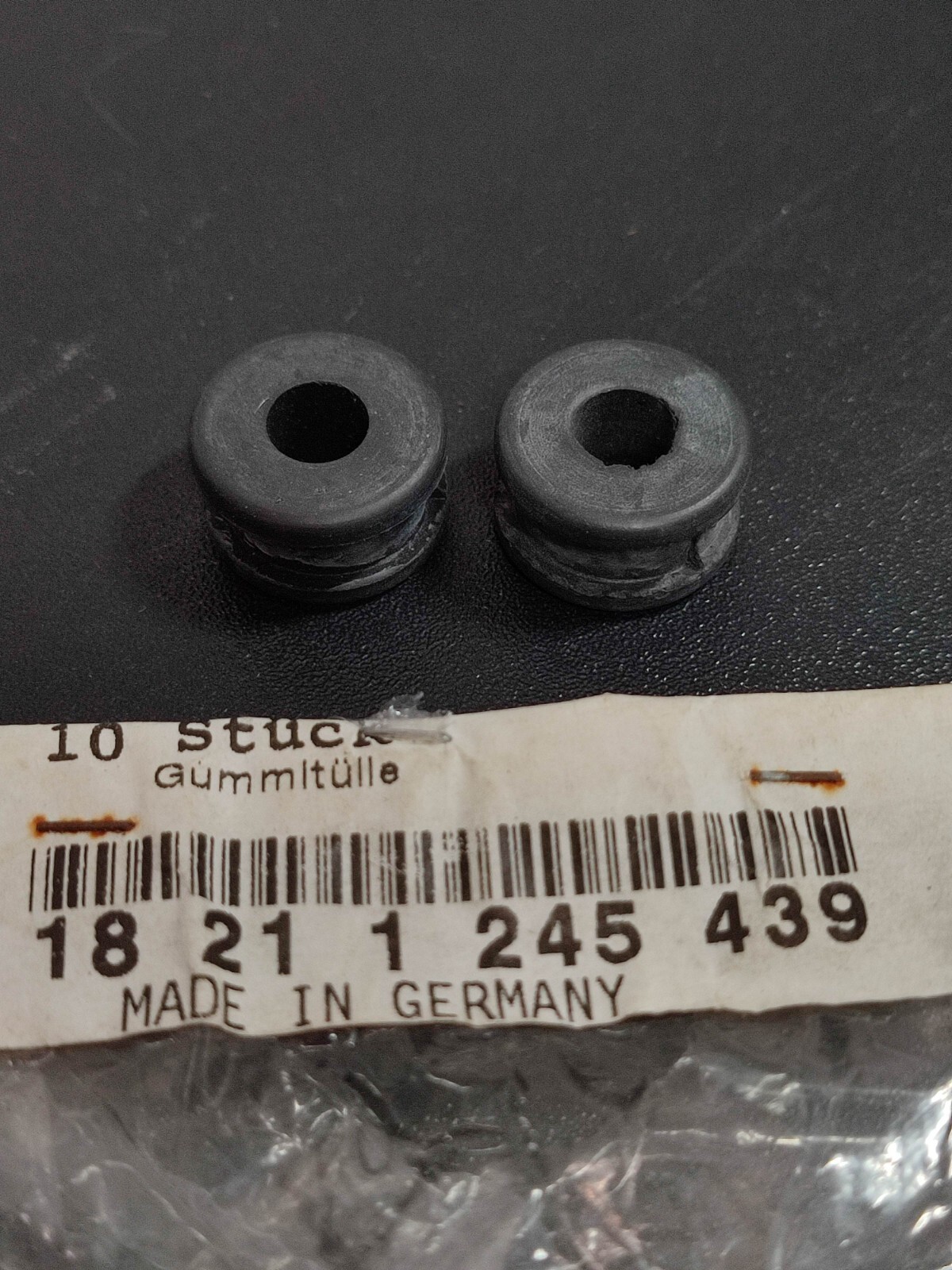 BMW E21 exhaust pipe rubber grommets (2) front !!NEW!! NLA GENUINE