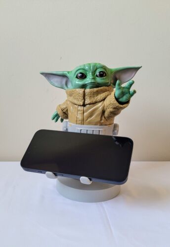 Star Wars The Mandalorian Baby Yoda 8" Uchwyt na pilota / telefon (telefon nie jest dołączony) - Zdjęcie 1 z 6