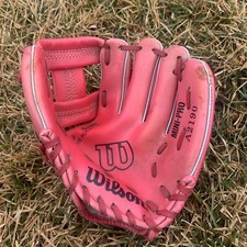 Wilson Youth Mini-Pro T-Ball/Baseball Glove A2190 Red RHT Grip Tight Pocket