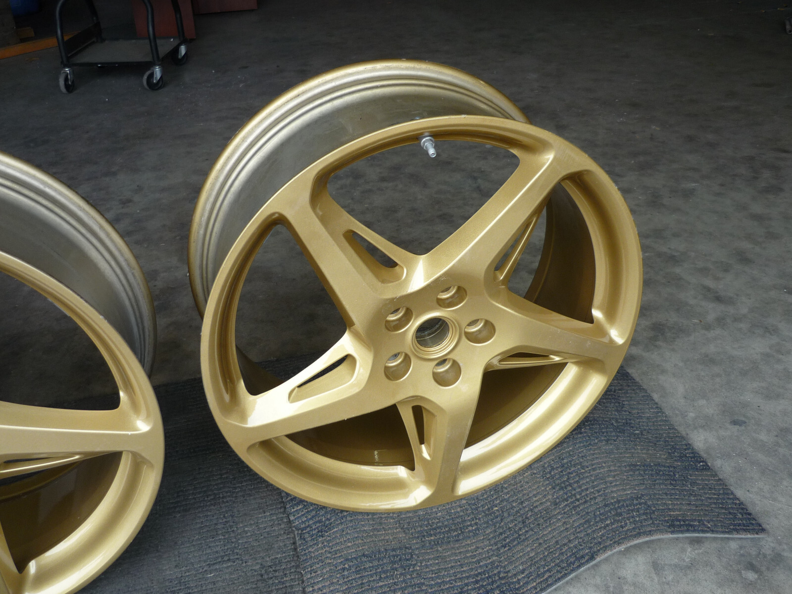 Ferrari 458 Italia, Spider - Front & Rear Wheel Set 20 Inch   P/N 282333-282332