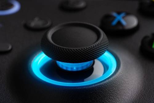 8BitDo Ultimate 2 Bluetooth Controller with Hall Effects + Charging Dock - Black - Picture 9 of 9