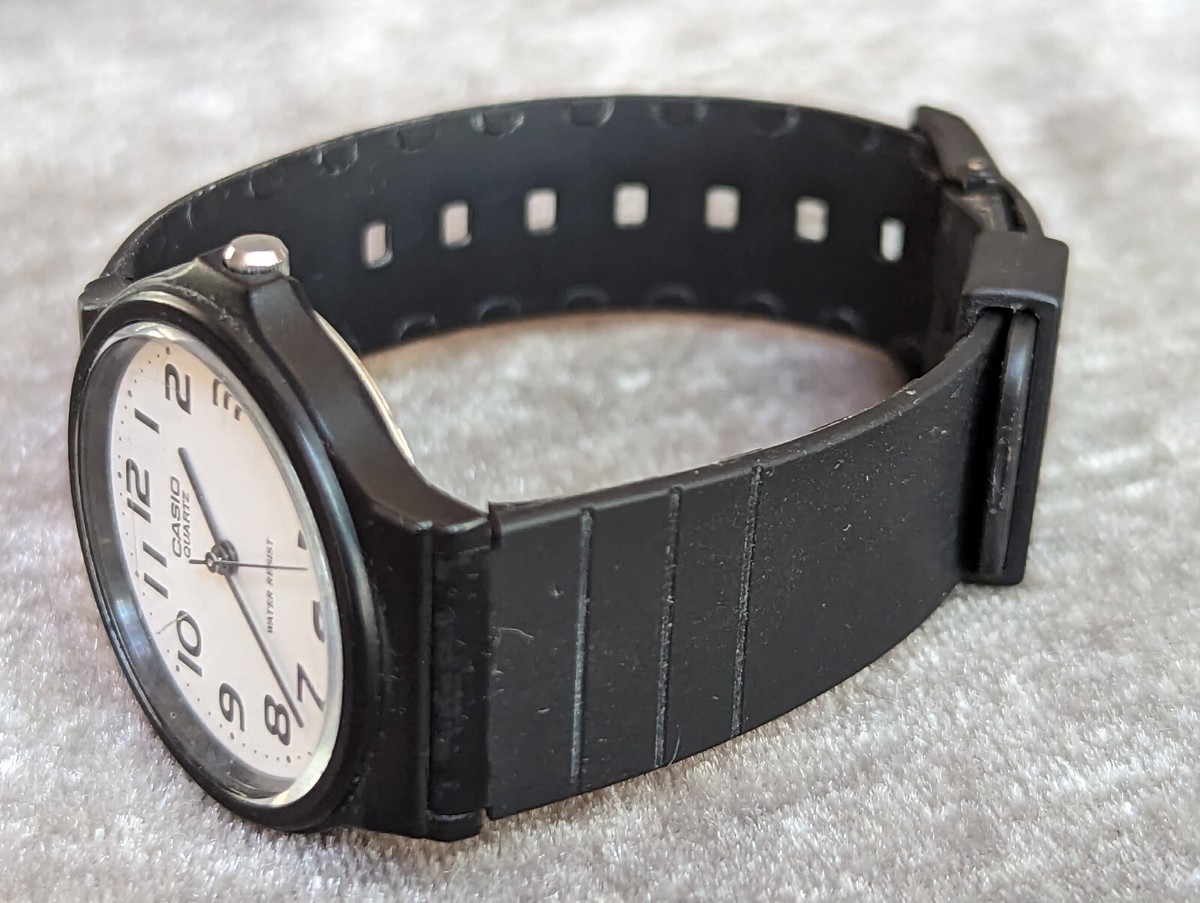 Casio 1330 MQ-24 Black Resin 35mm Quartz Watch White Dial | eBay