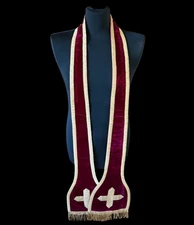 Havy embroidered liturgical stole with gold threads and fringe