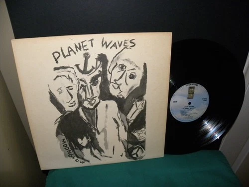 BOB DYLAN--"Planet Waves"--1974 Recording With "The Band"--First Pressing--Clean