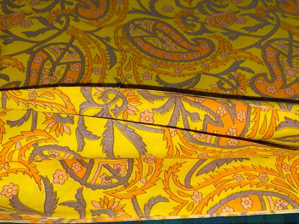 Por 1/2 yarda 1960 Mod Paisley Tela Algodón Amarillo Naranja Rosa BTHY 18" X 43" Foto 2 de 4