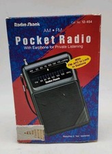 Radio Shack 12-454 AM/FM portable Radio working.. 312