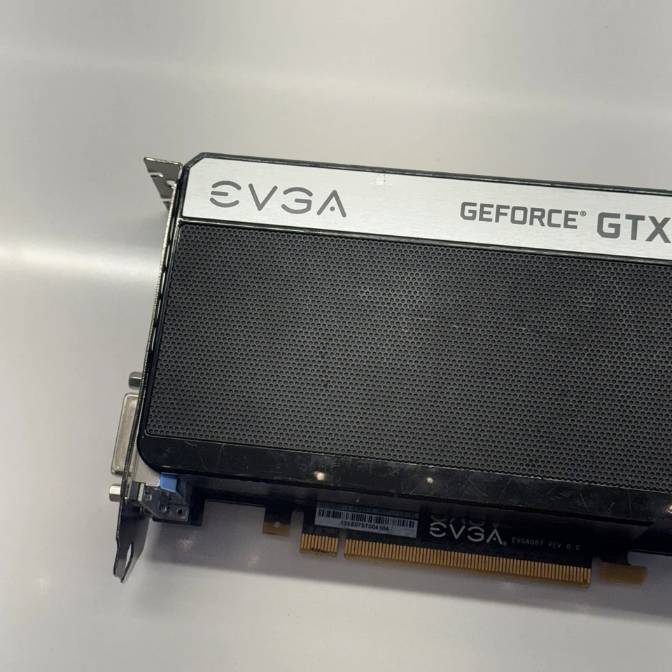 EVGA Nvidia GeForce GTX 680 4 GB GDDR5 PCI Express x16 Video Card (1) - Image 2 of 4