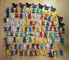 Lot of 111 Cowboys and Native American Plastic Army Men Figures Hong Kong
