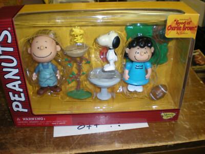 特撮 Peanuts Good Ol' Charlie Brown 3 Pack of Figures Including: Lucy Snoopy and Pig Pen g6bh9ry Peanuts Good Ol' Charlie Brown 3 Pack of Figures Including: Lucy
