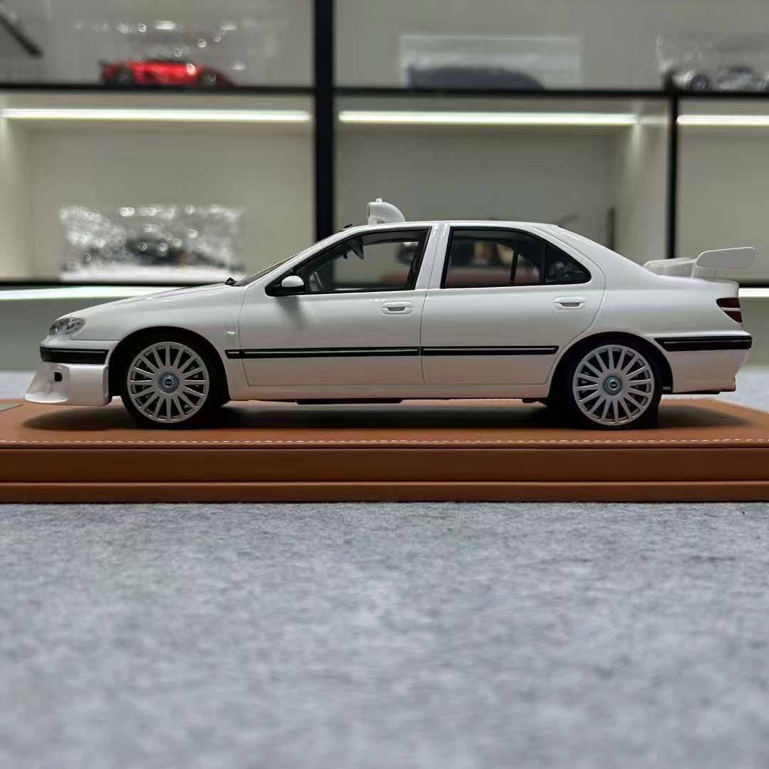 VEHICLE Art 1:18 Peugeot 406 TAXI 2001 ZY 13 Diecast Model Car
