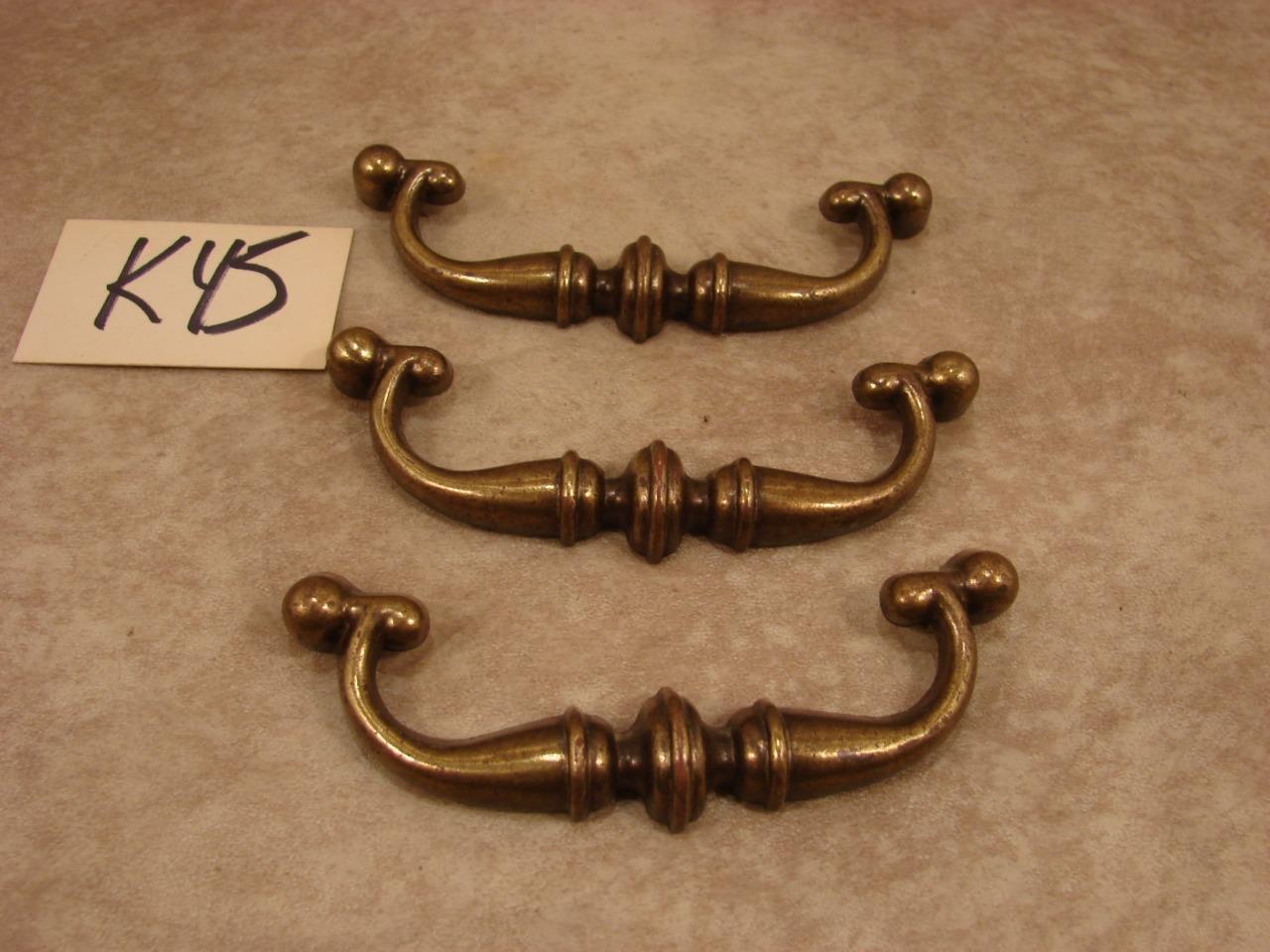 K45 LOT 3 VINTAGE DRAWER PULLS DRESSER PULL HANDLE eBay