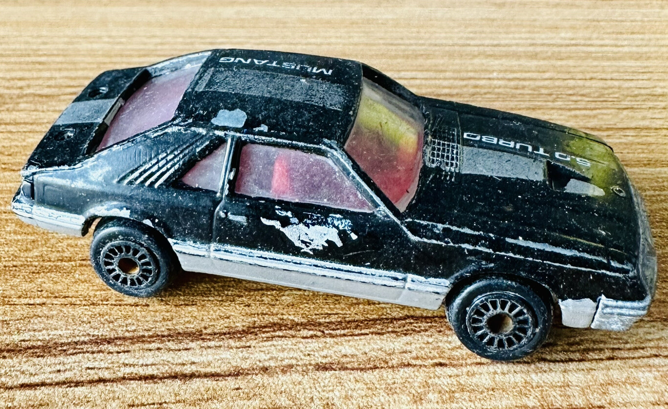 PORSCHE N° 5 pour circuit de voitures électrique PLAYART MADE IN HONG