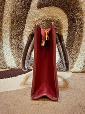 Exclusive Designer Shoulder Bag for Women ,Elegant Luxury Fashion Handbag . 5