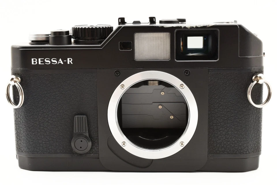 Пленочная камера с дальномером Voigtlander BESSA-R 35 мм с подлинным ремешком [почти как новая] - Изображение 3 из 4
