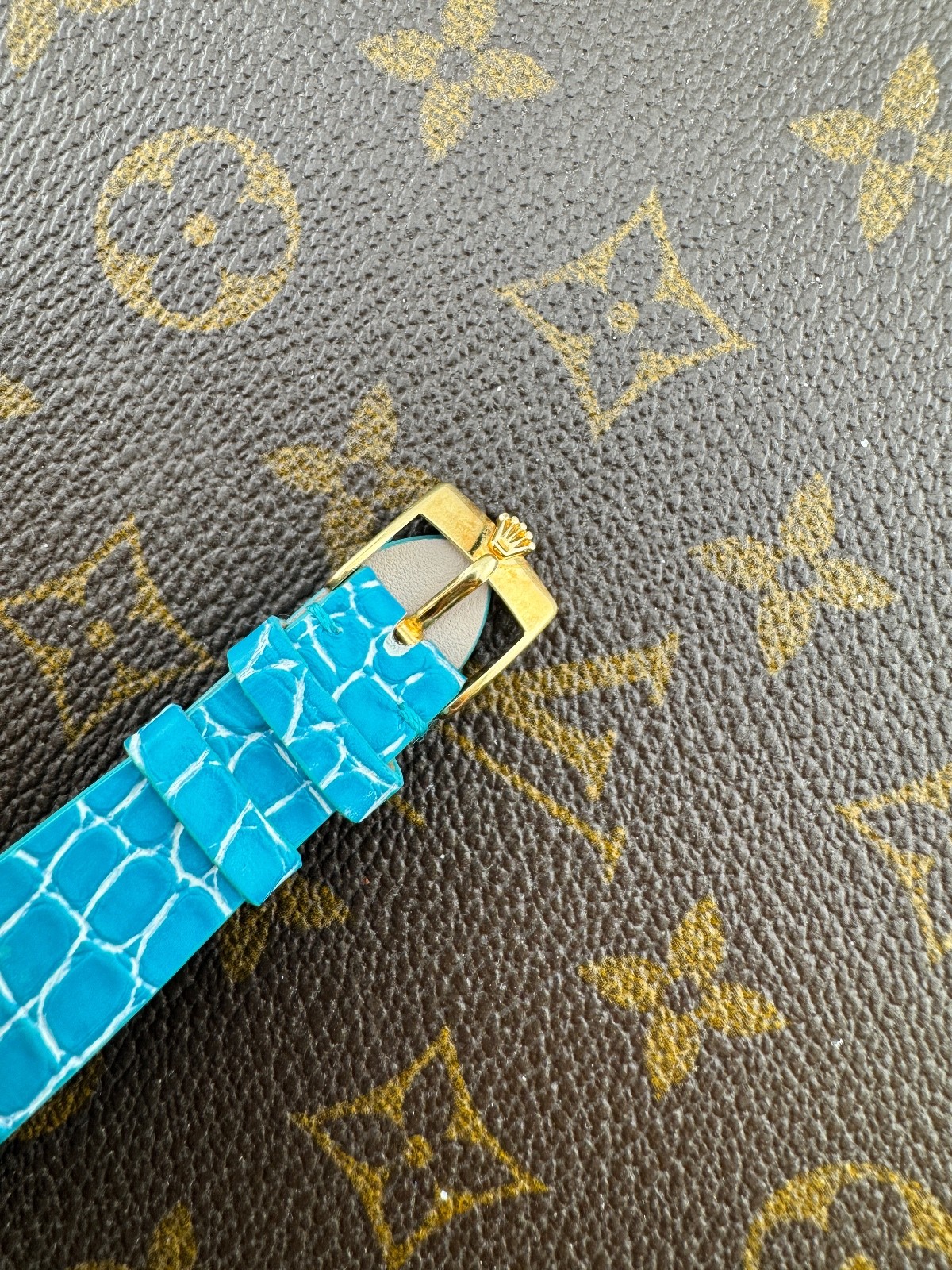 Rolex Cellini Gold Yellow Case Luxury Watch Diamond Warranty Original Manual Swi